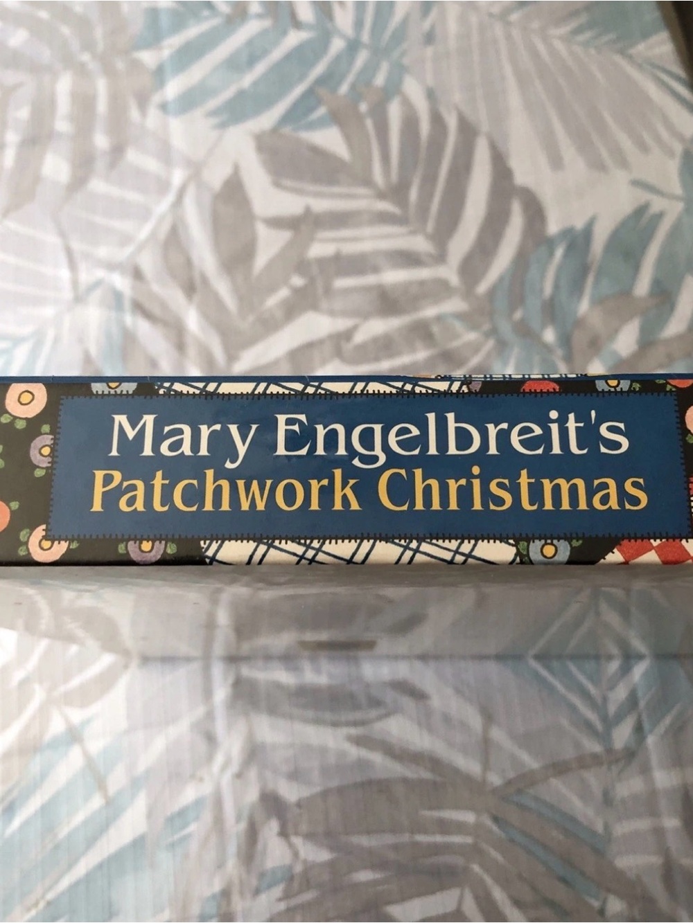 Springbok Mary Engelbriets Patchwork Christmas Puzzle, 500 Pc. - NEW Sealed - Picture 3 of 3
